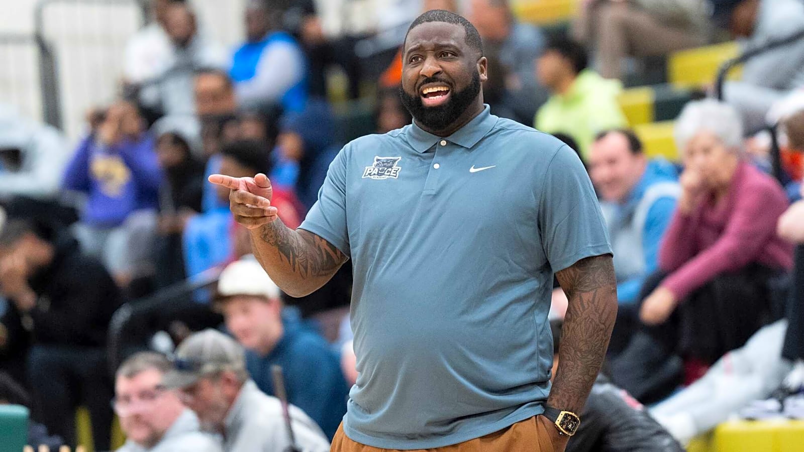 Michael Jordan Spammed His Patented Moves Against His Bobcats Players And Never Lost A 1 On 1, Says Raymond Felton