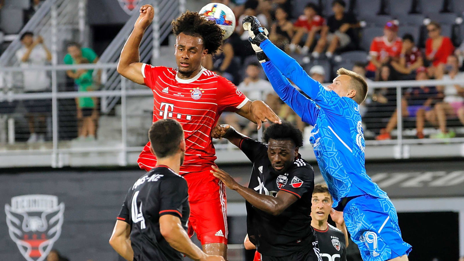 Juventus identify preferred target over Joshua Zirkzee