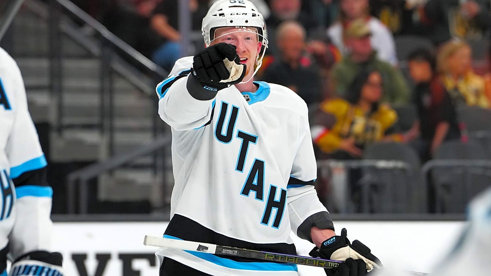 Mammoth sign Ben McCartney to two-year contract extension