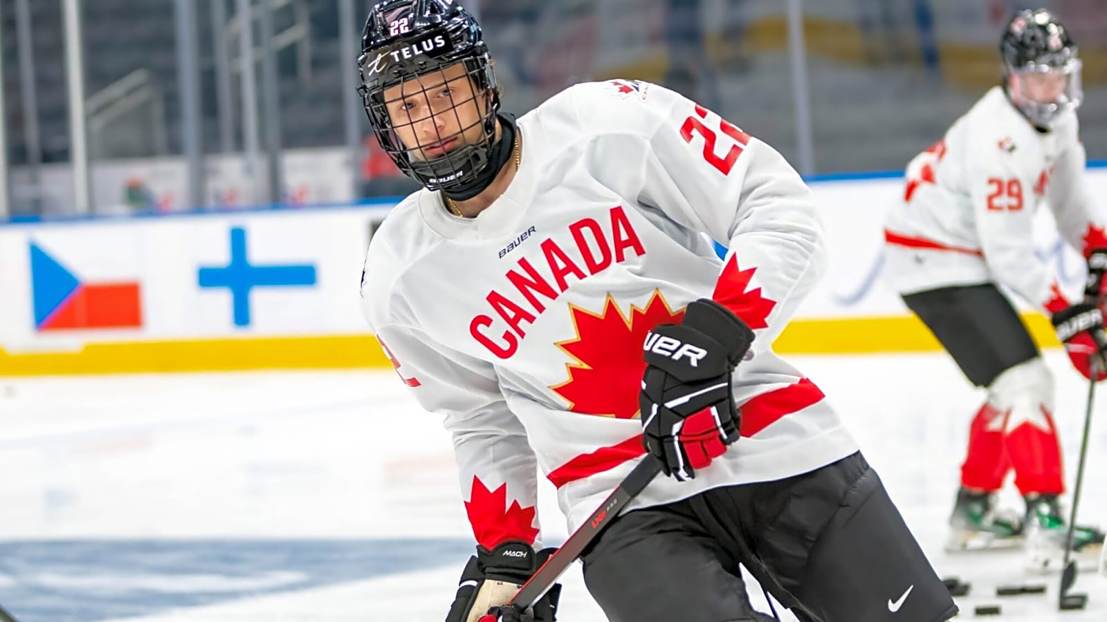Penguins select Benjamin Kindel No. 11 overall in 2025 NHL Draft