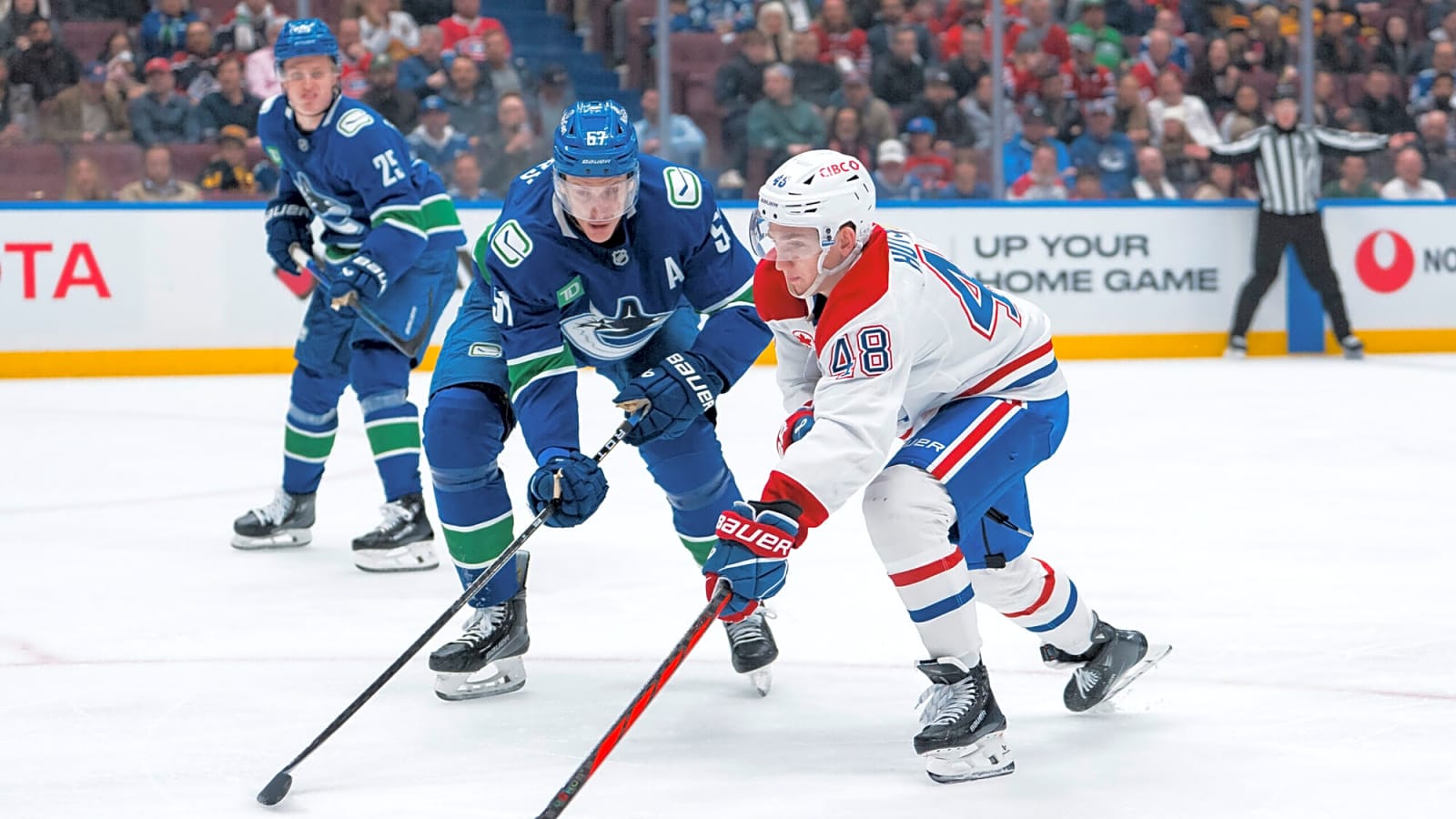 NHL Notebook: Lane Hutson wins Calder; Oilers complain about Cup Final officiating