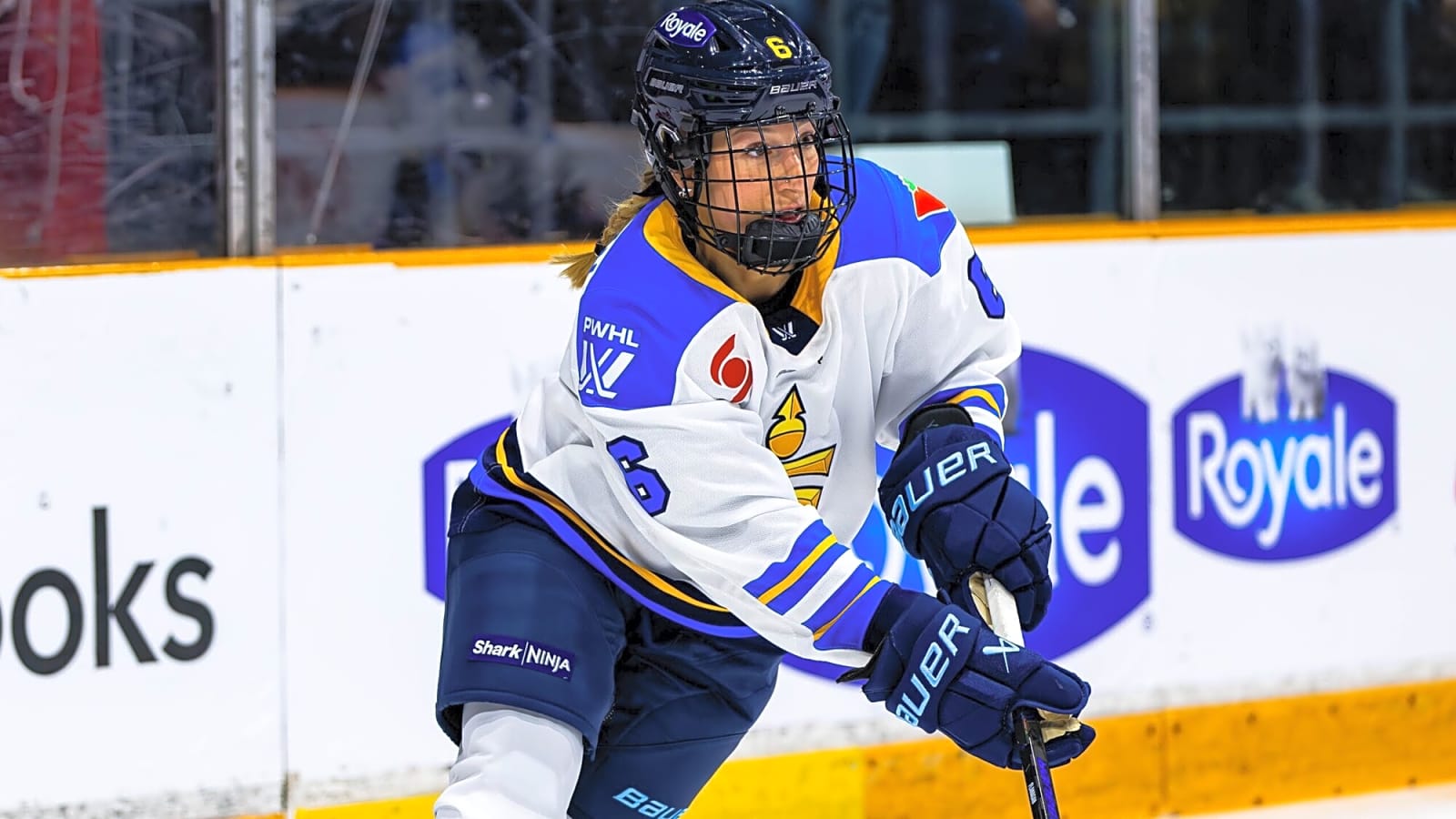 Report: Toronto Sceptres re-sign Kali Flanagan