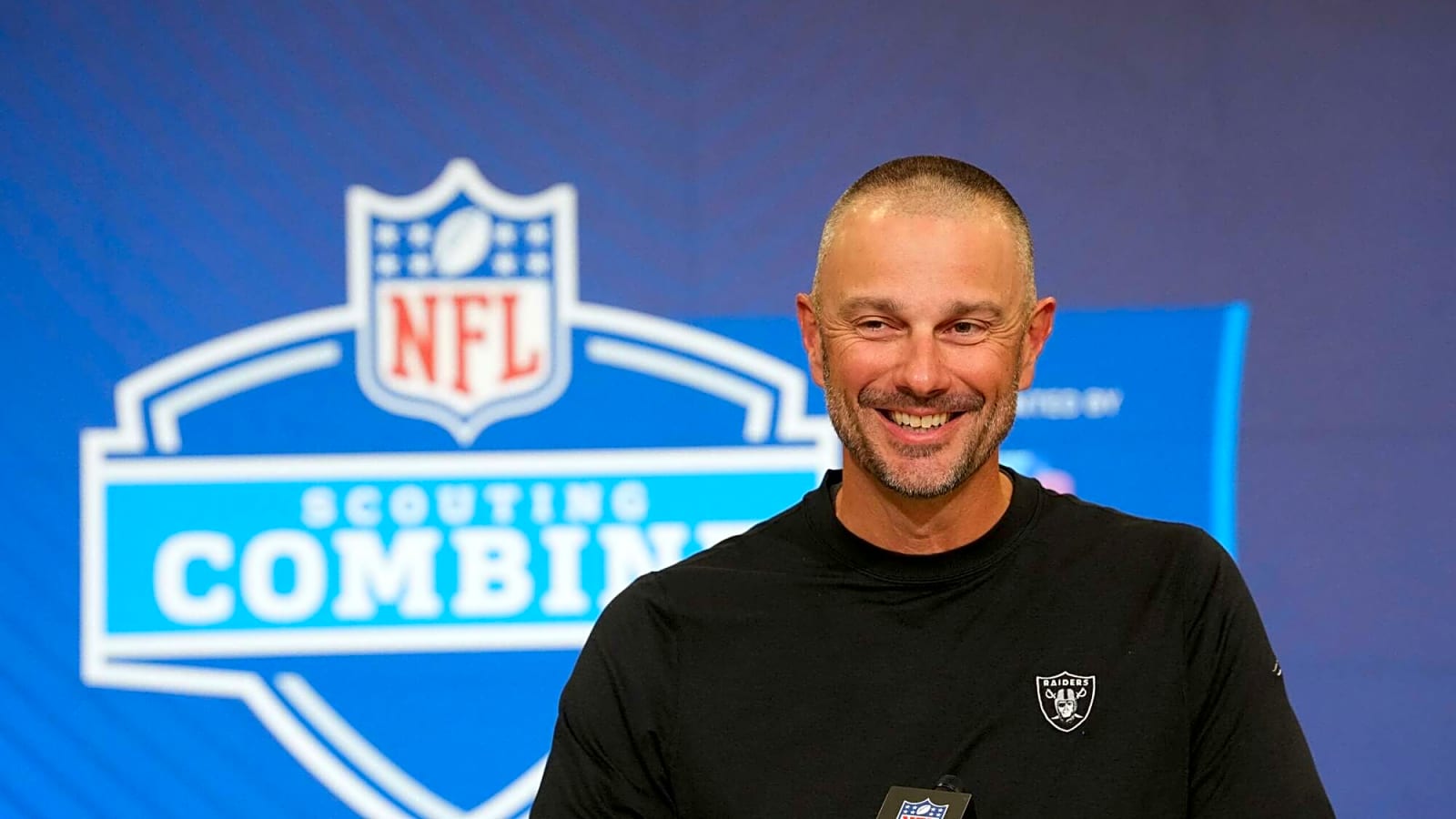 Raiders’ former front office member who failed terribly could soon get a second chance at his dream job