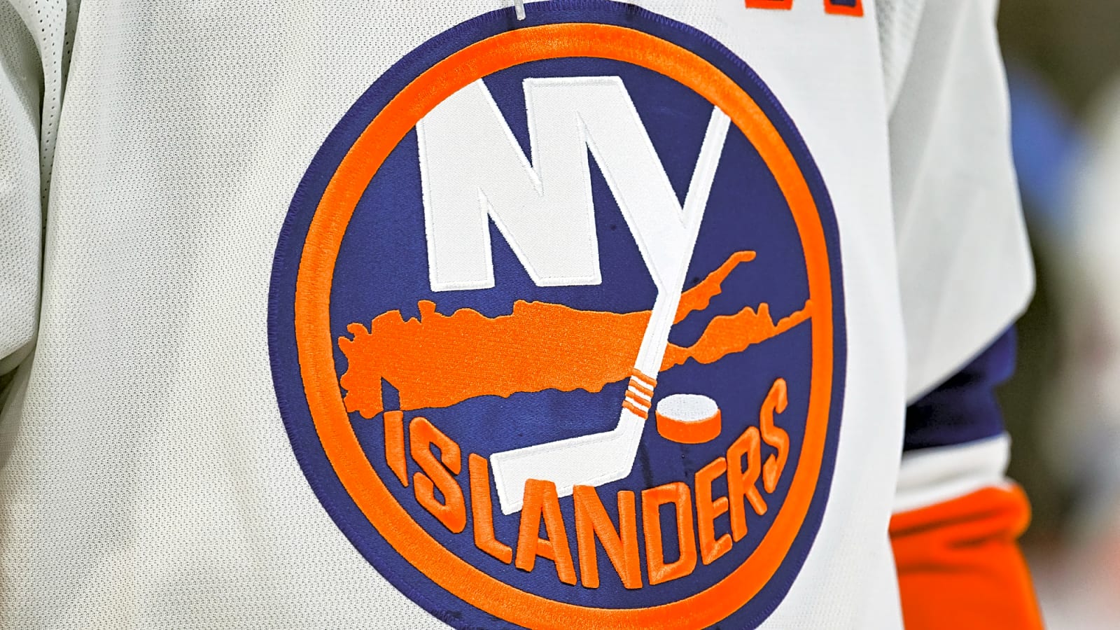 Injury Updates: Islanders, Grzelcyk, Flames