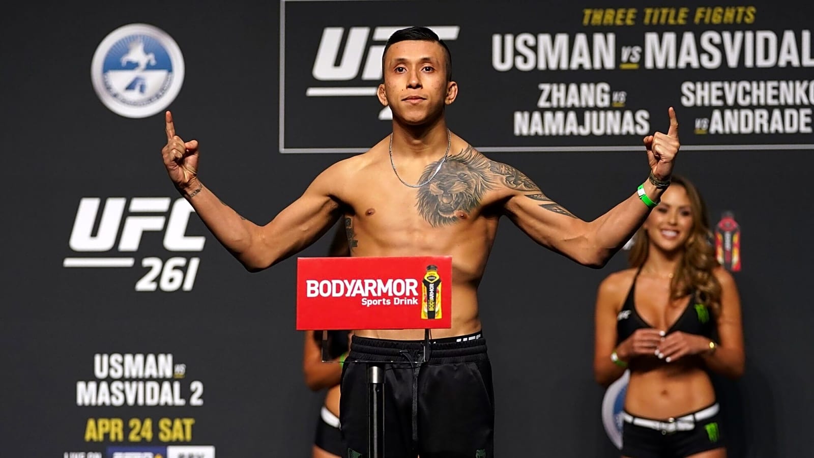 Jeff Molina signs with BKFC