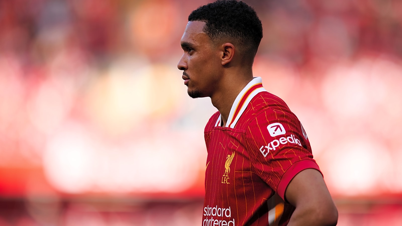 You&#39;ll Never Walk Away- Lip-Reader Spills on Alexander-Arnold’s Contract Chat