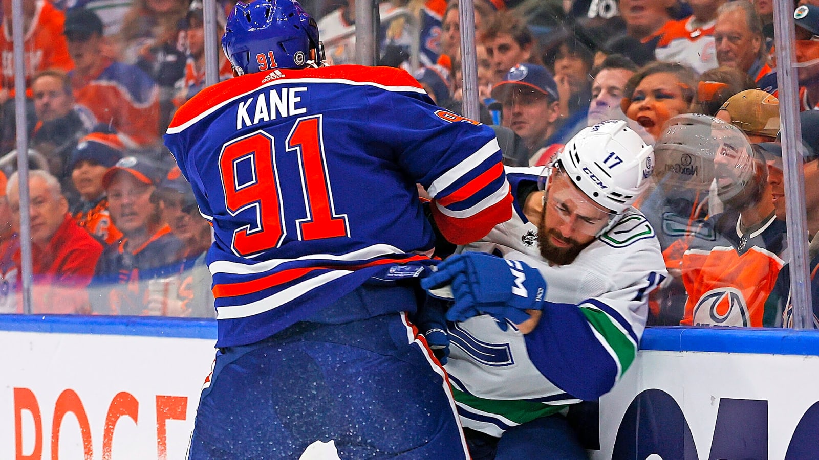 Oilers trade Evander Kane to Canucks for fourth-round pick