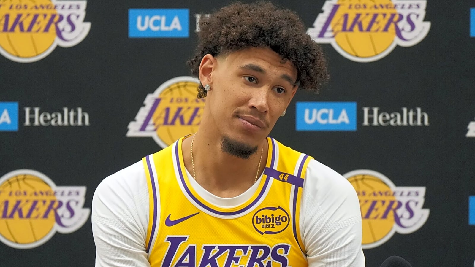 'Soft In The Middle' – Los Angeles Lakers Has Concerns With the Center Position, According to an NBA insider