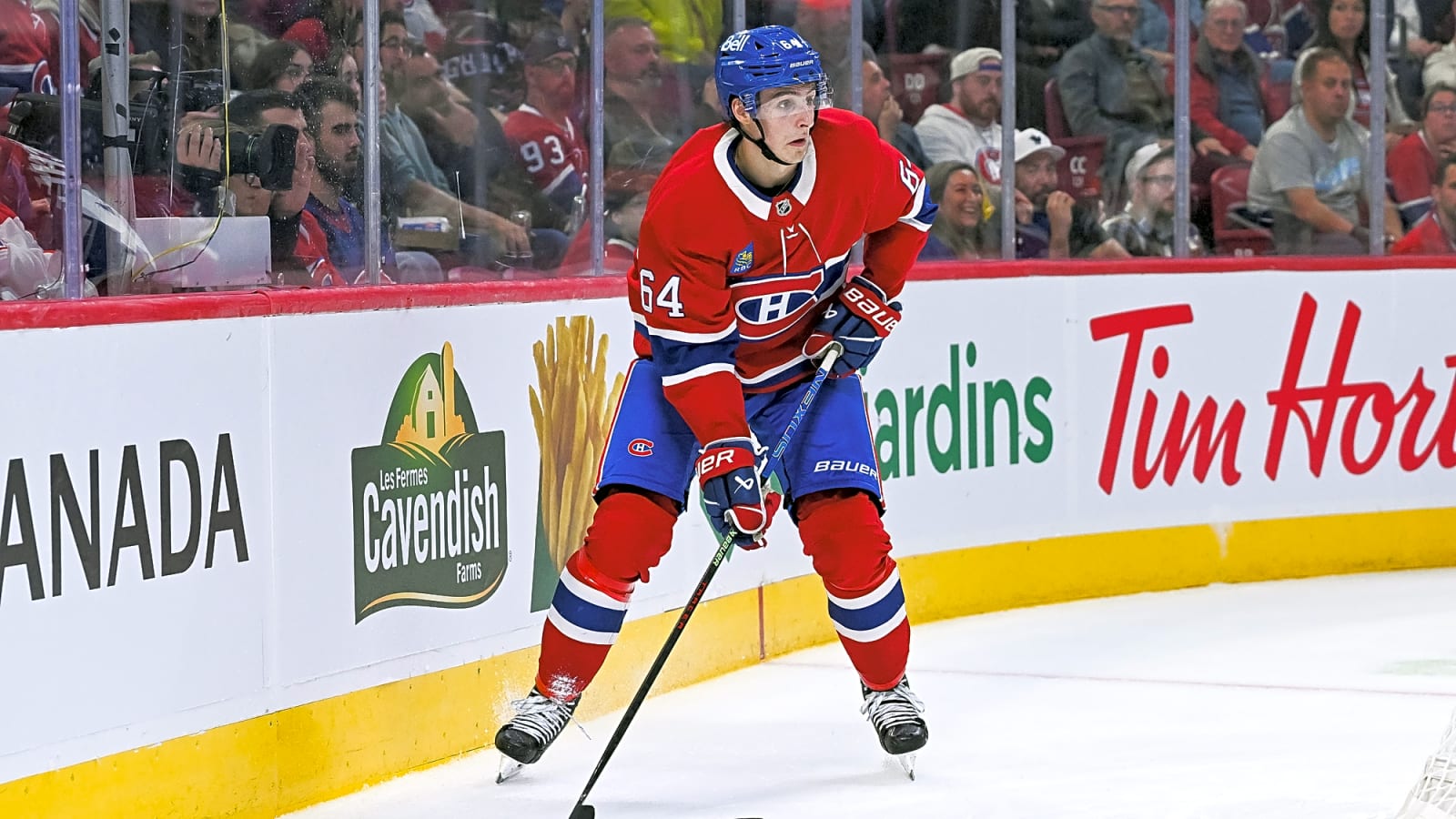 David Reinbacher Sidelined for a Month with Broken Finger