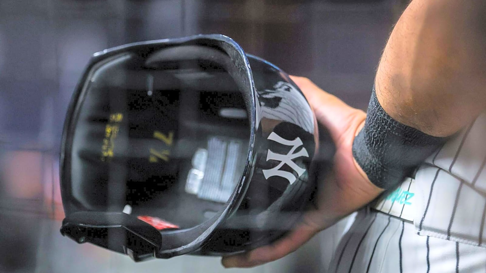 Yankees News & Buzz: Top Japanese pitcher could take a while to sign; Yanks reveal coaching staff, more