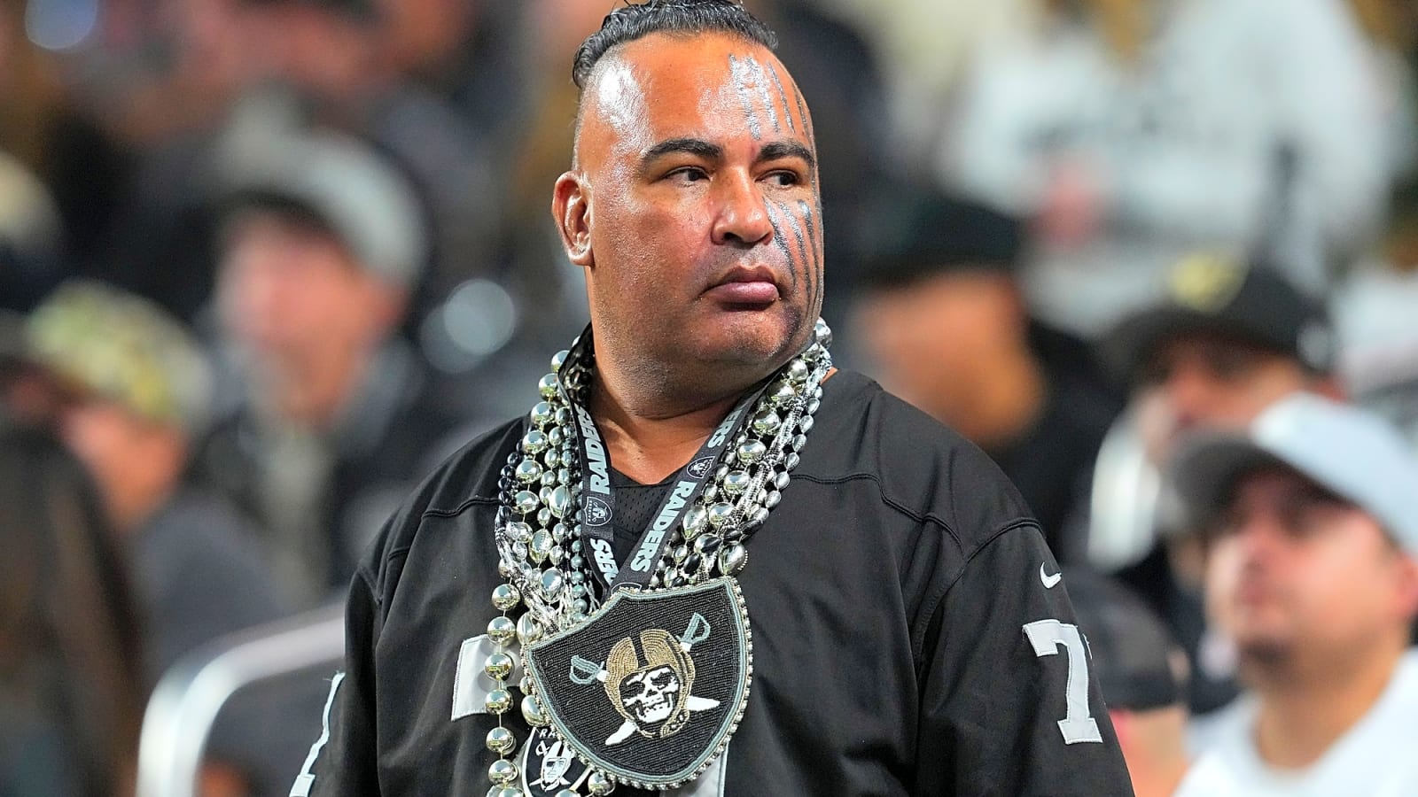  Week 13 Preview – Raiders Take on Chargers