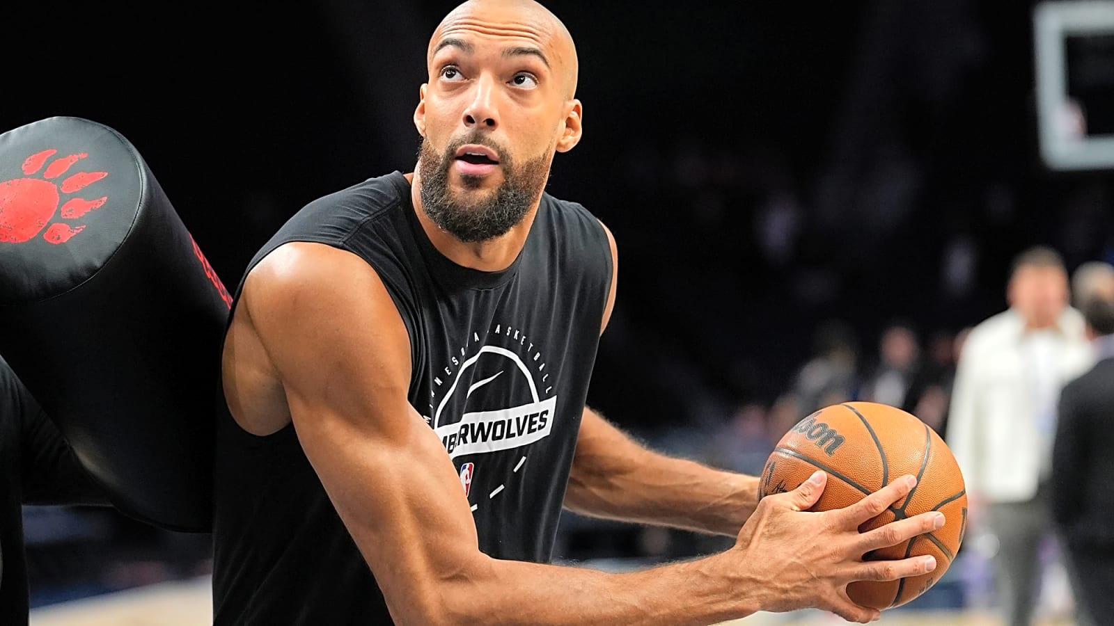 Watch: Rudy Gobert’s teammates had a ruthless reaction to his air ball