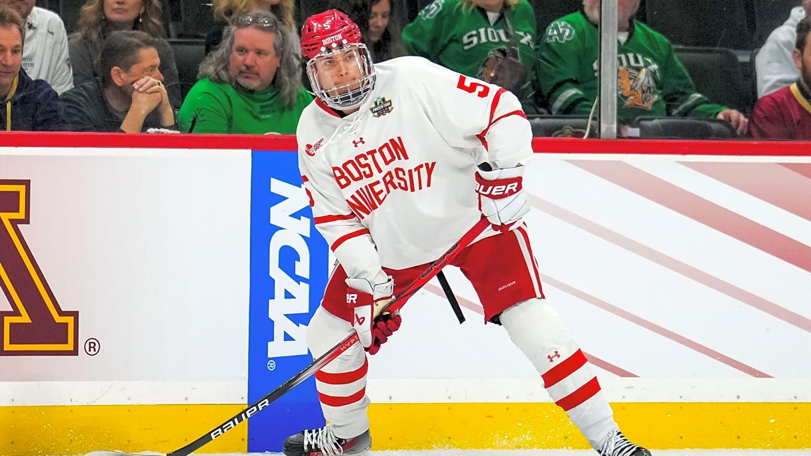 Canucks expected to sign top defense prospect Tom Willander