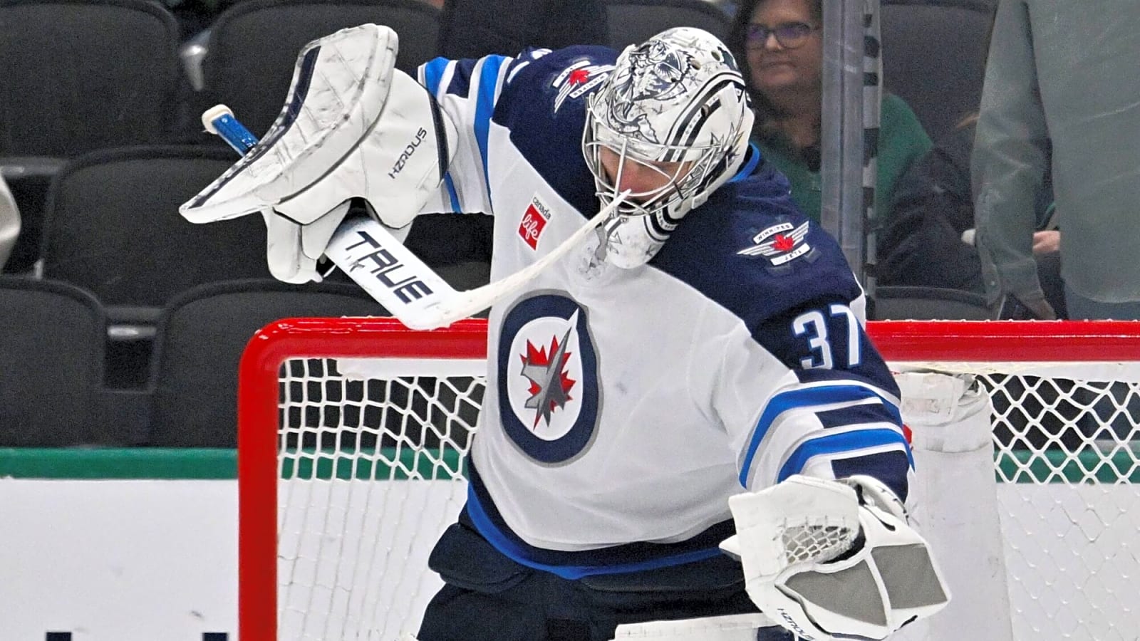 Jets’ Connor Hellebuyck wins 2024-25 Hart Trophy