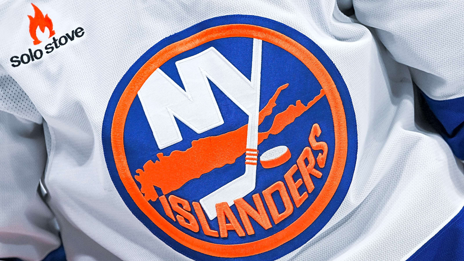 Are the New York Islanders a Good Trade Partner for the Boston Bruins? Is the 7th Pick Available?