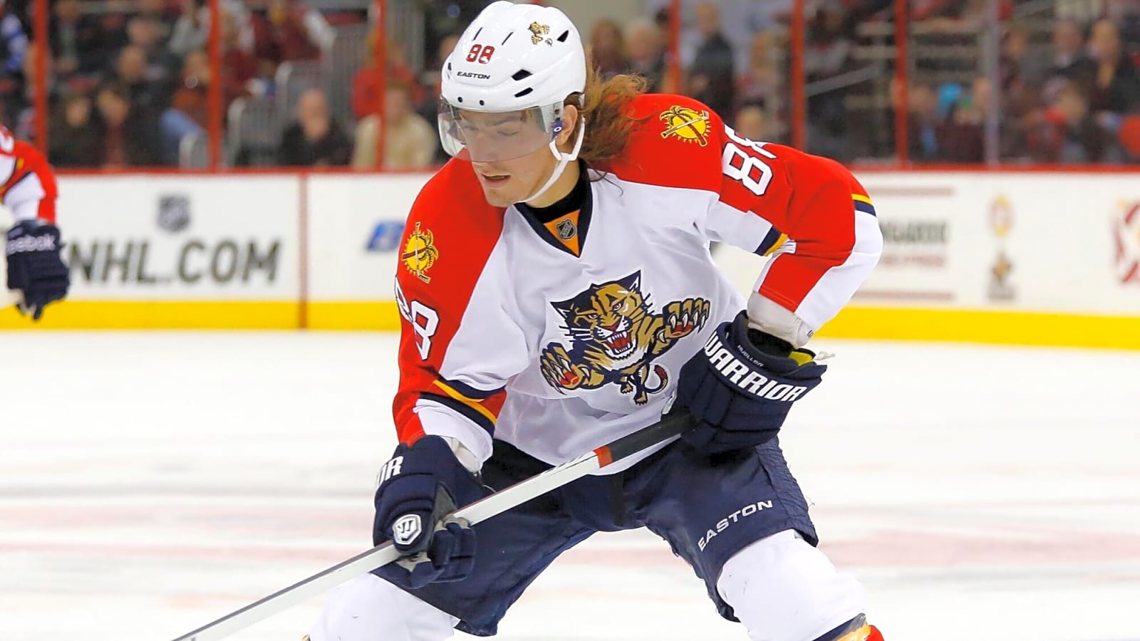 Former NHLer Peter Mueller announces retirement from pro hockey