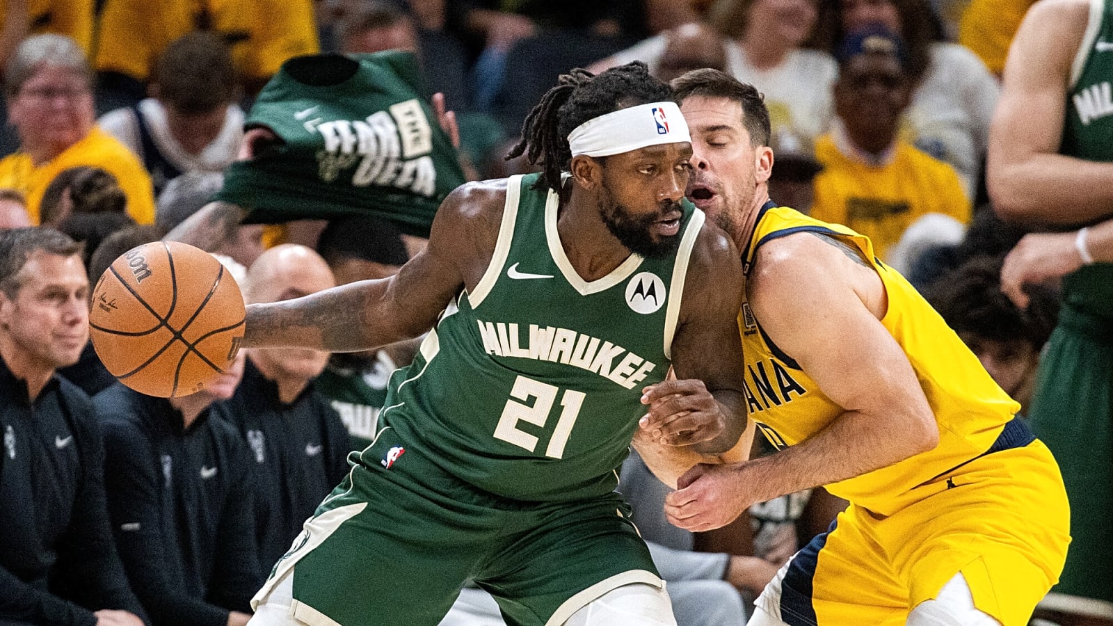 Patrick Beverley Signs With PAOK BC