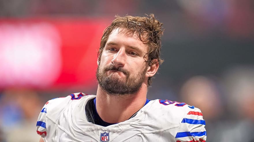 Packers could benefit most from veteran addition at premium position, but NFL salary rules complicate potential move