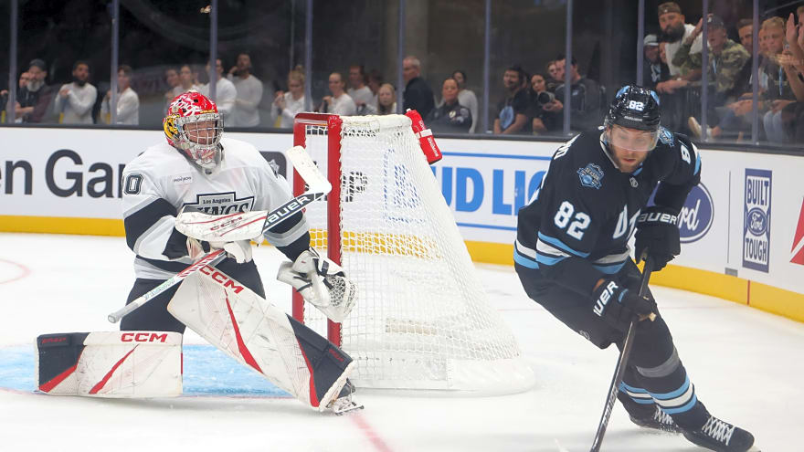 Has Carter George established himself as Canada’s No. 1 World Junior goalie again?