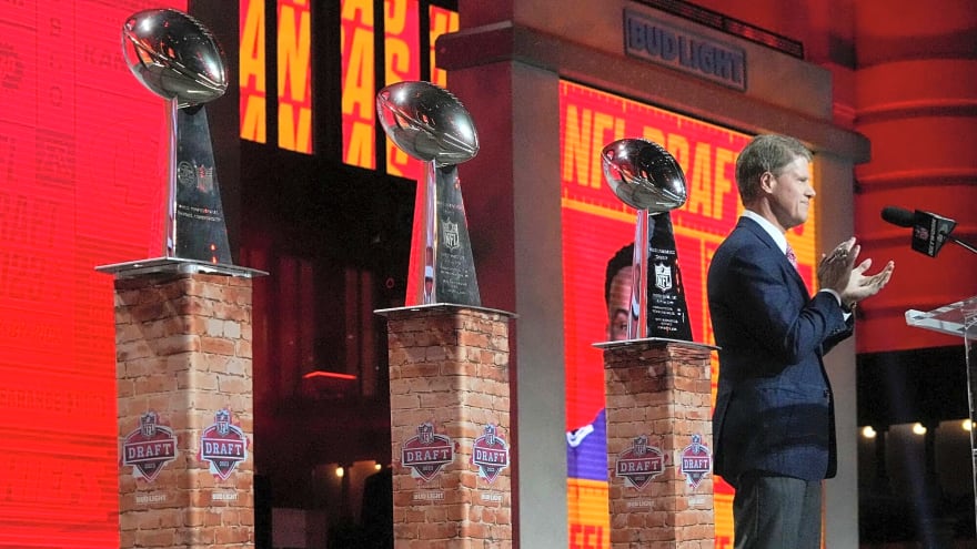 What time will the Kansas City Chiefs make picks in Round 1? Plus, everything else fans need to know about the 2026 NFL Draft