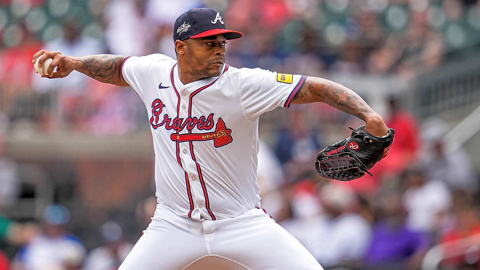 Who is going to close games for the Braves?