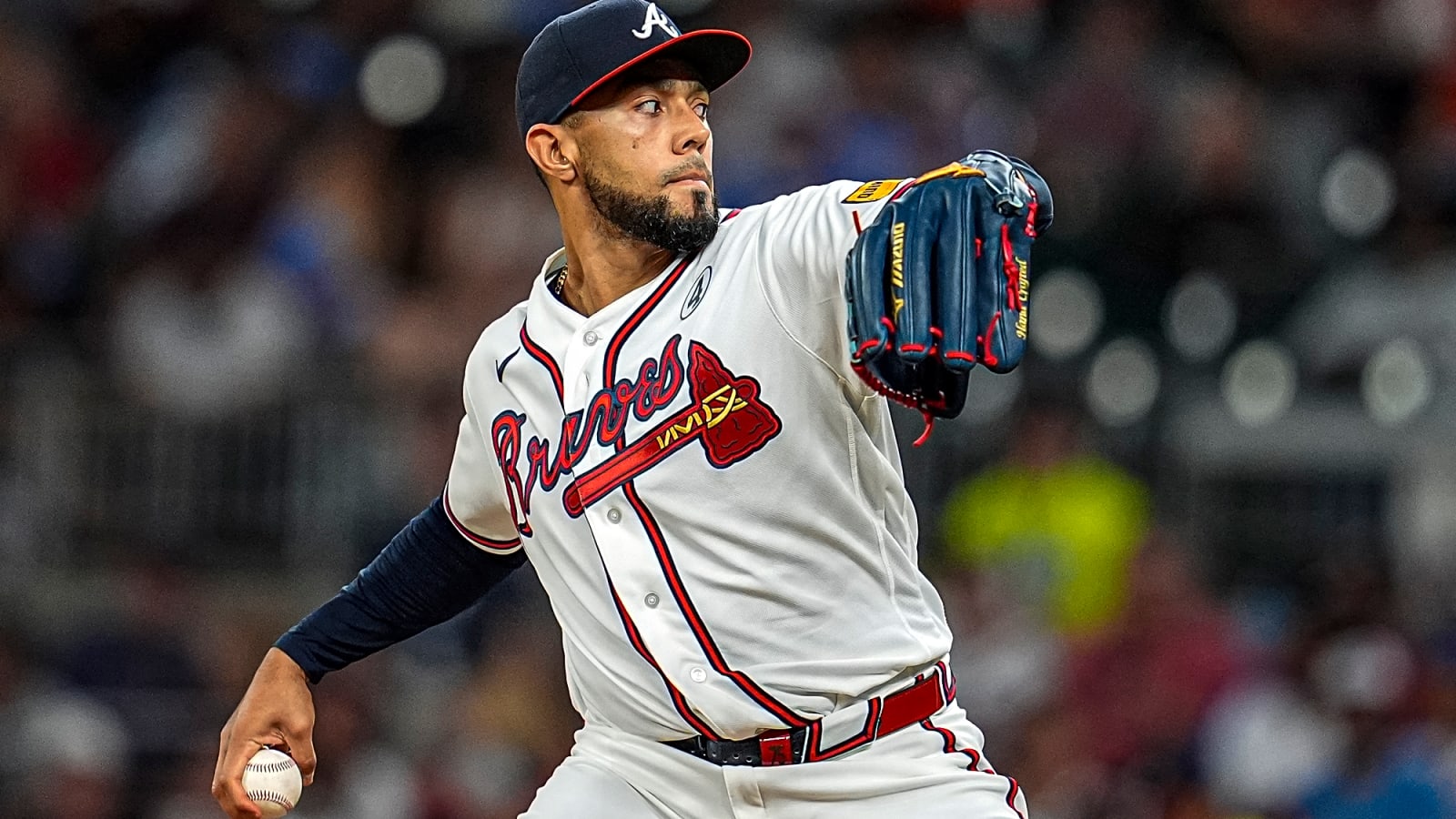 Report: Robert Suarez could rejoin the Braves soon