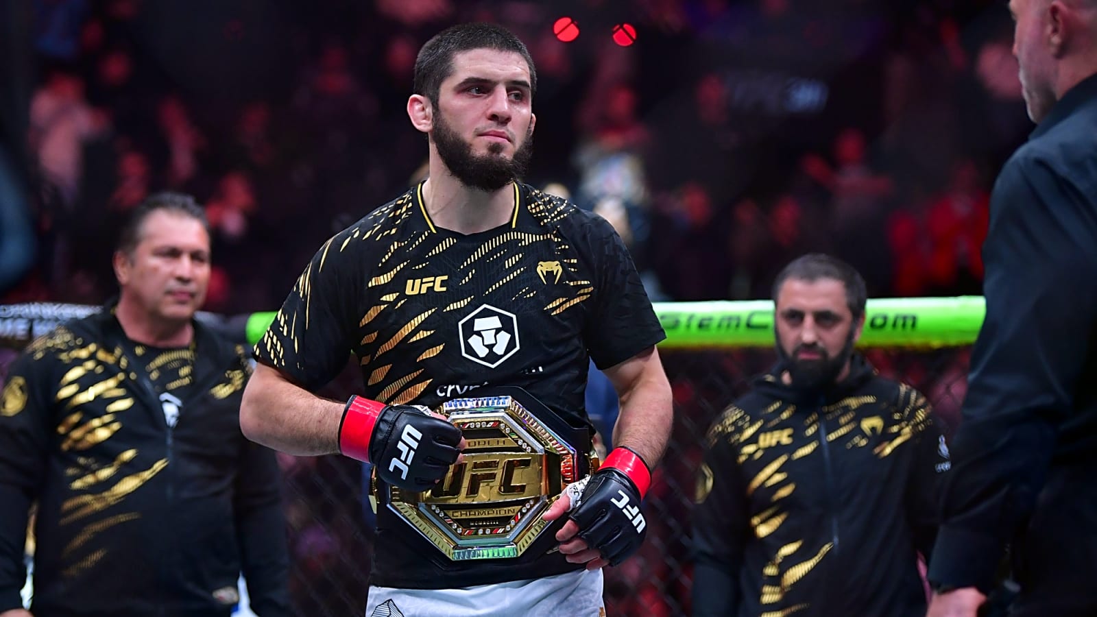Ex-Lightweight Frothing After Sonnen’s Comments