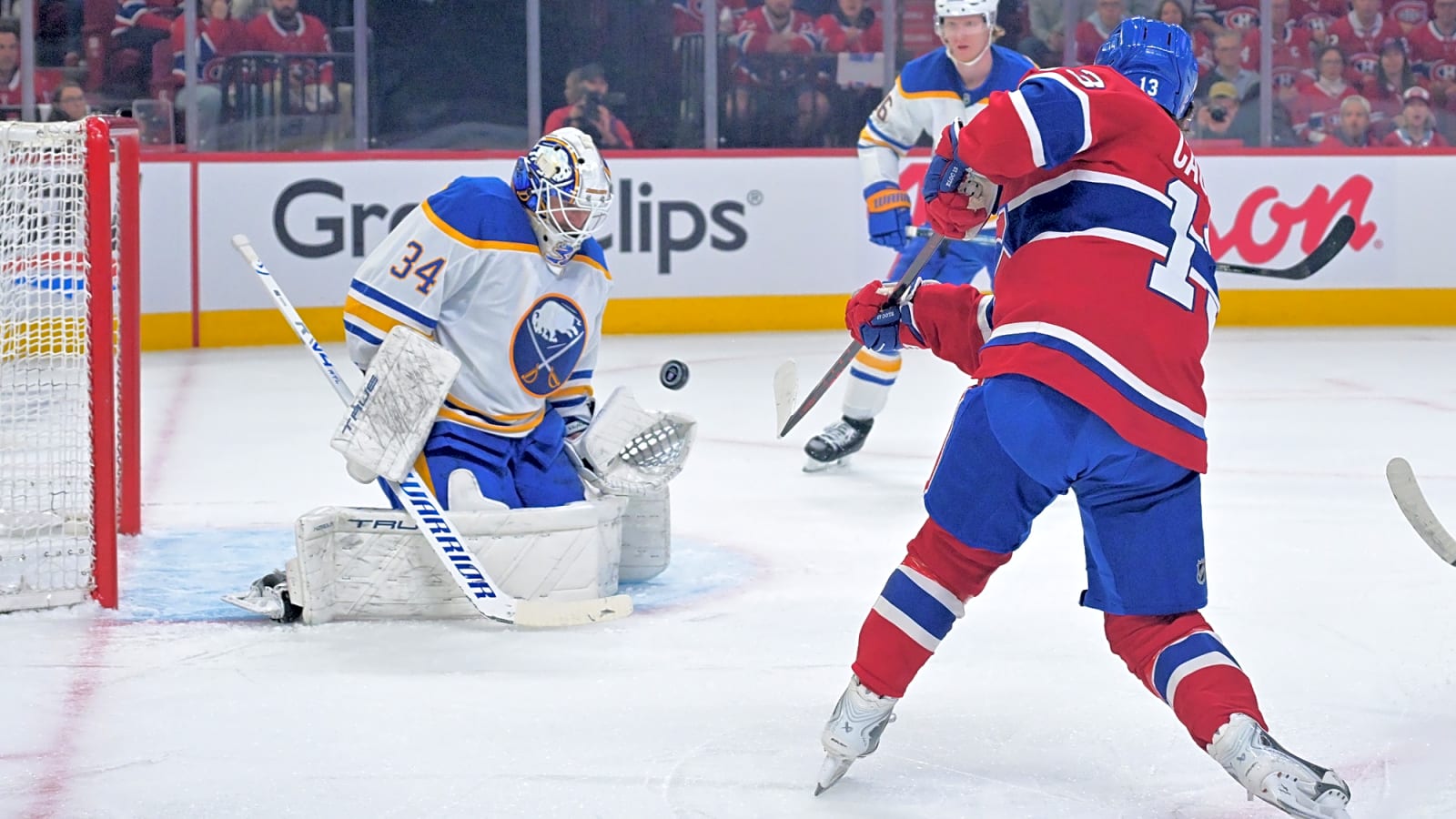 Cole Caufield finally finds the back of the net