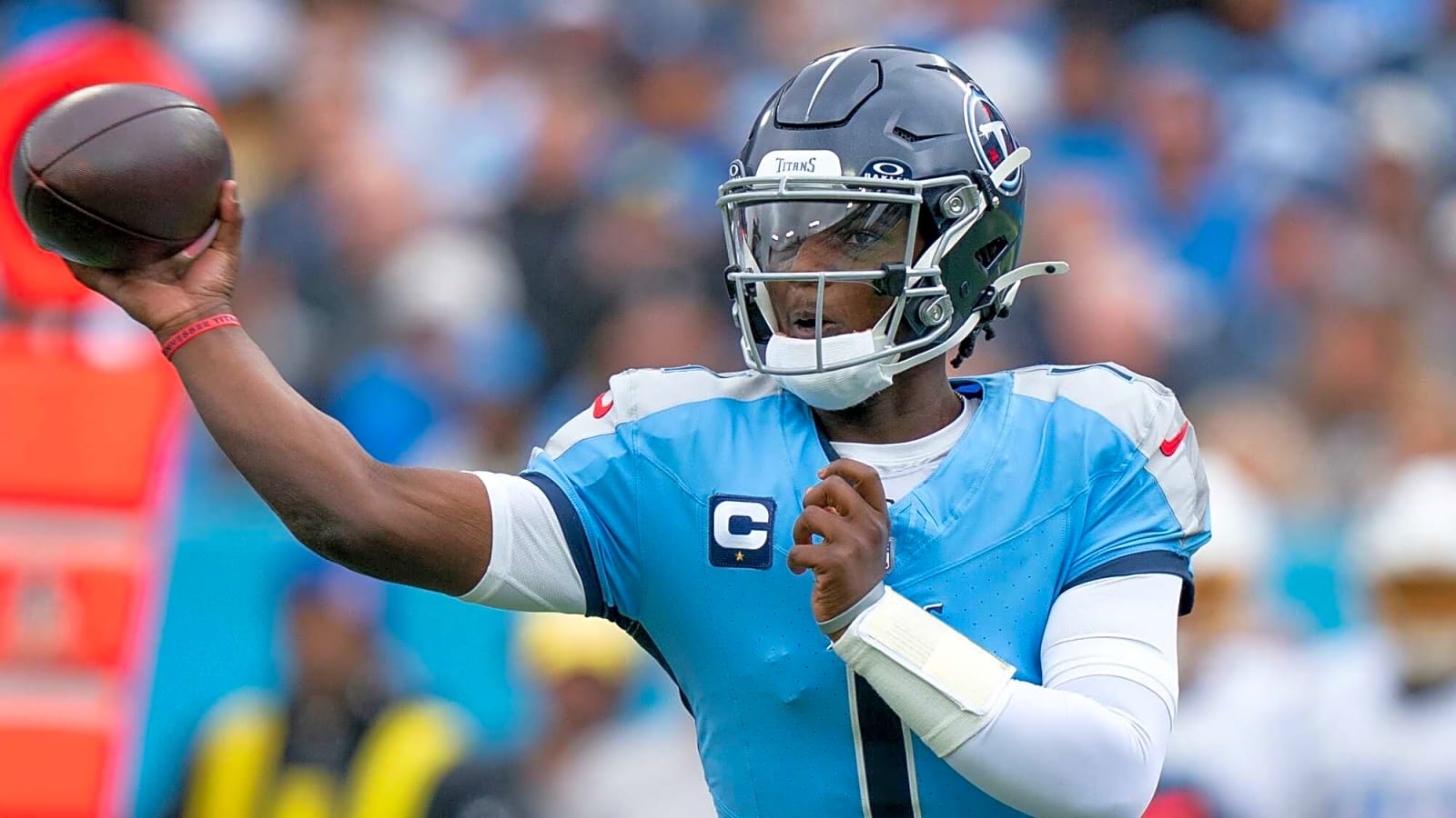 Titans’ trade deadline approach centered around two key players