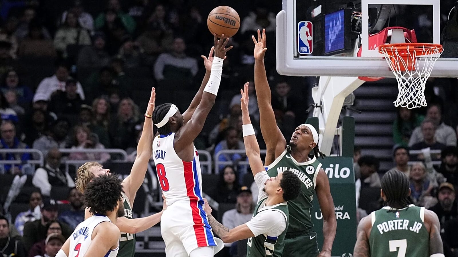 Myles Turner sends strong ‘we’ message on Bucks after losing Giannis Antetokounmpo to injury
