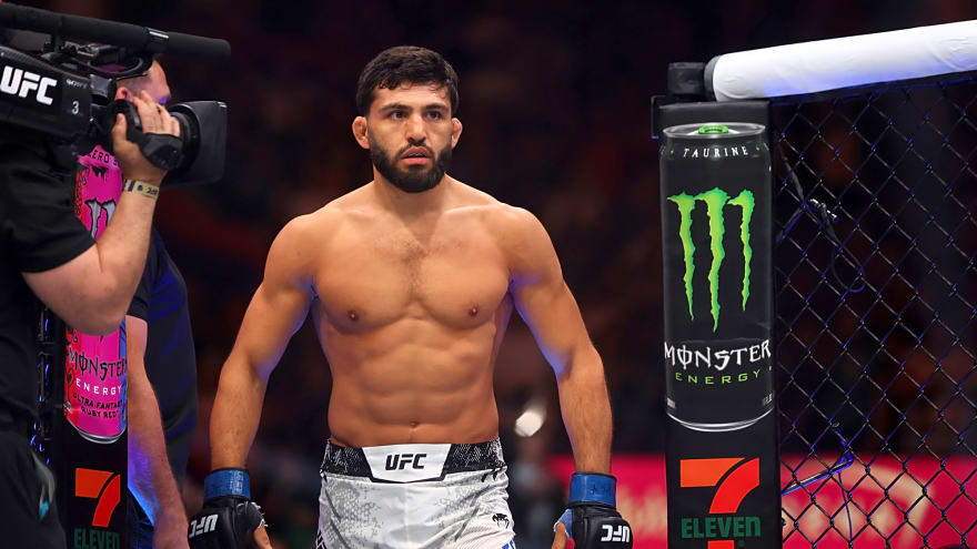 Arman Tsarukyan vs Shara Magomedov: Grappling match between UFC stars ends in shock result