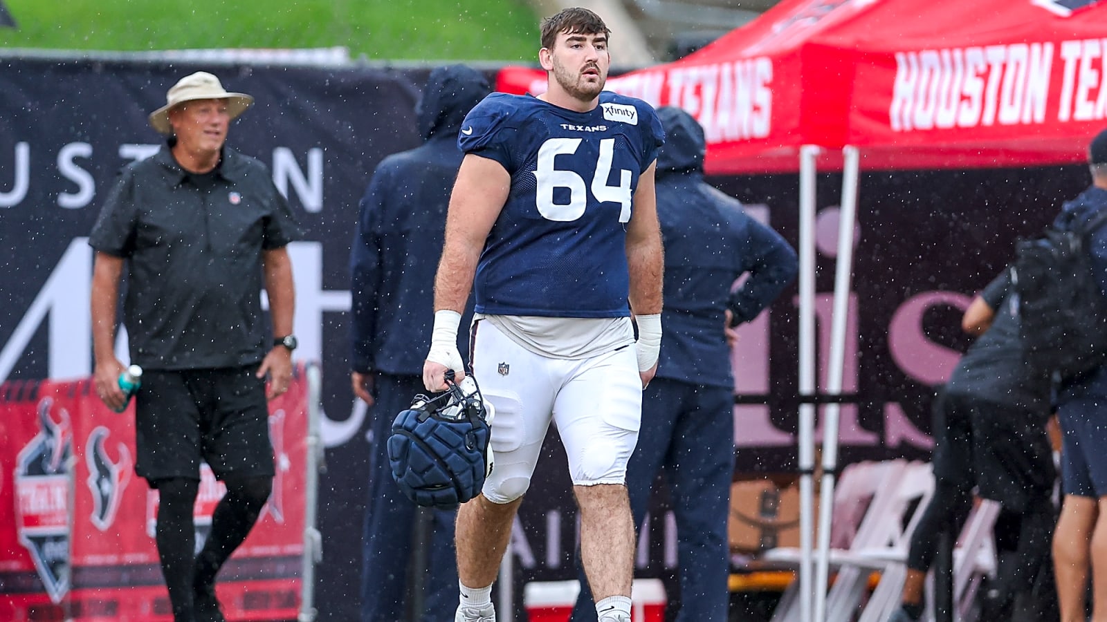 Steelers Signed G Nick Broeker, Released G Lecitus Smith