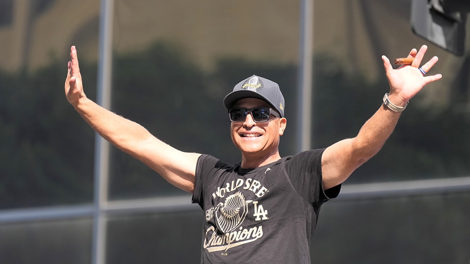 Dodgers’ Friedman, Roberts already eyeing a three-peat