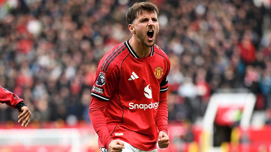 One United star had ‘probably his best PL performance’ for the club on Sat, he got a ‘standing ovation’