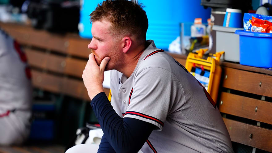 How much longer can the Braves stick with Aaron Bummer?