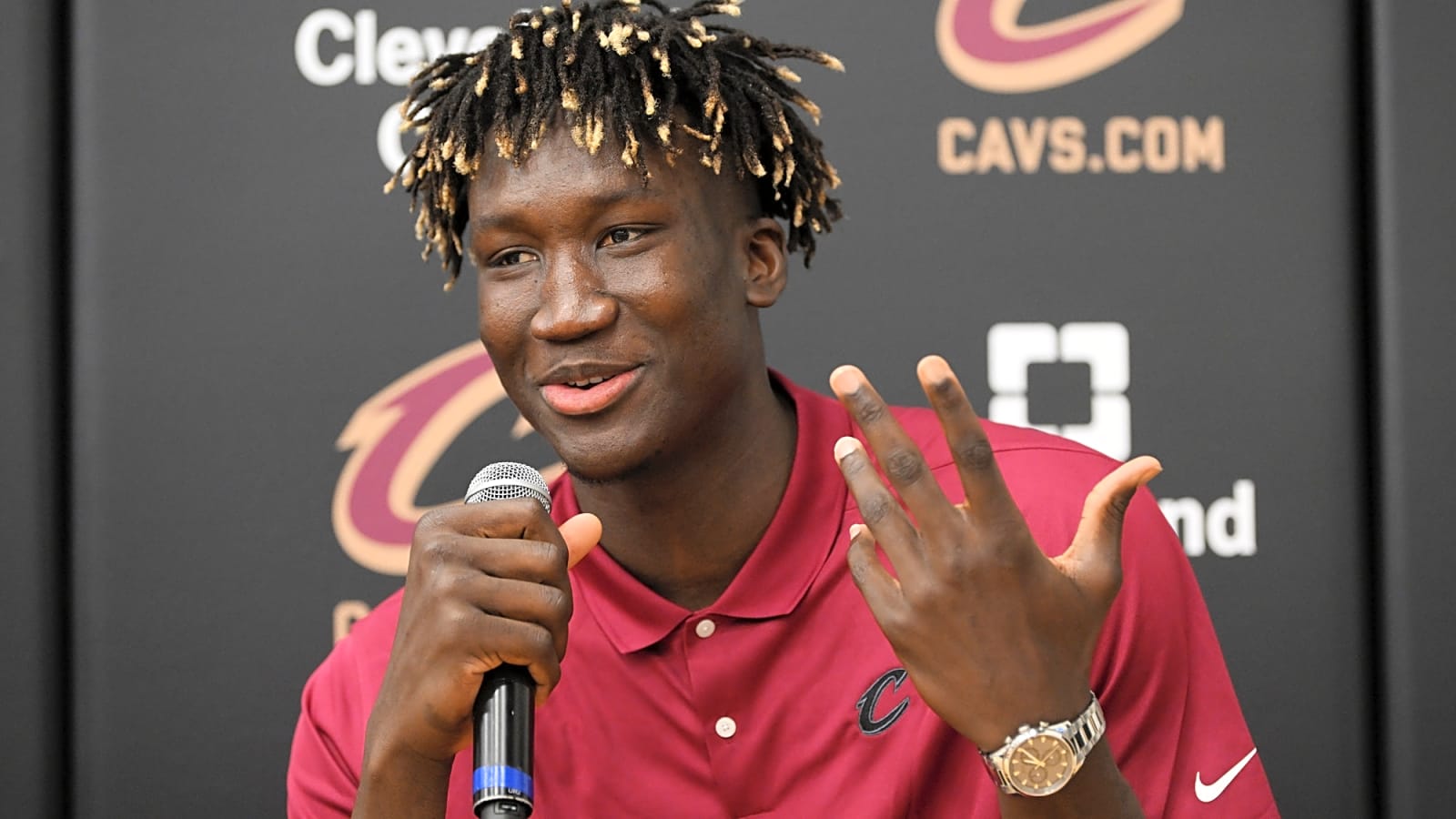 Cavs sign former second-round pick Khalifa Diop