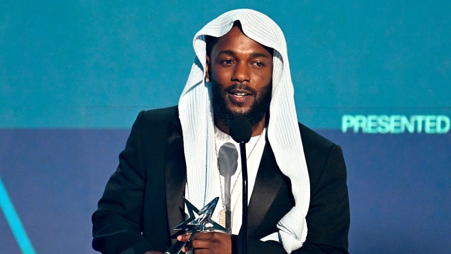 Kendrick Lamar Draws Large Crowd at Toronto Concert, Addresses Drake Feud Through Live Music