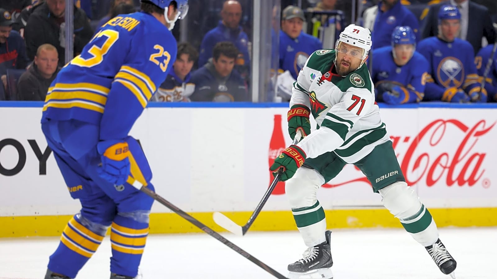 Wild’s Nick Foligno leaves game with upper-body injury