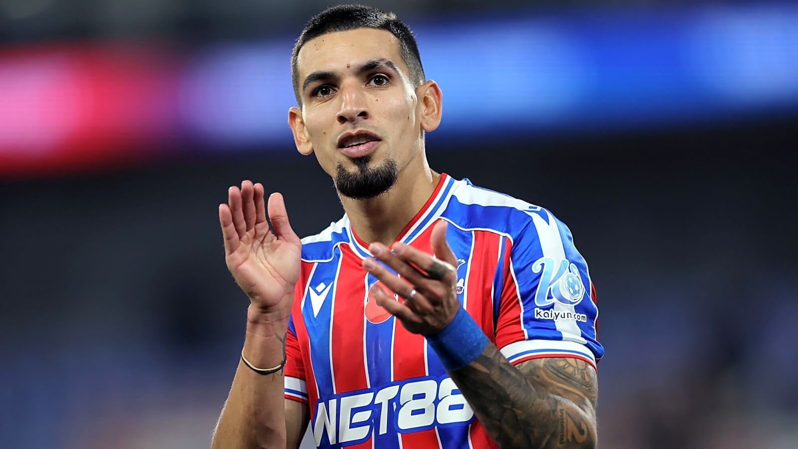 Report: Chelsea join Barcelona and Man City in race for €30m rated Premier League star