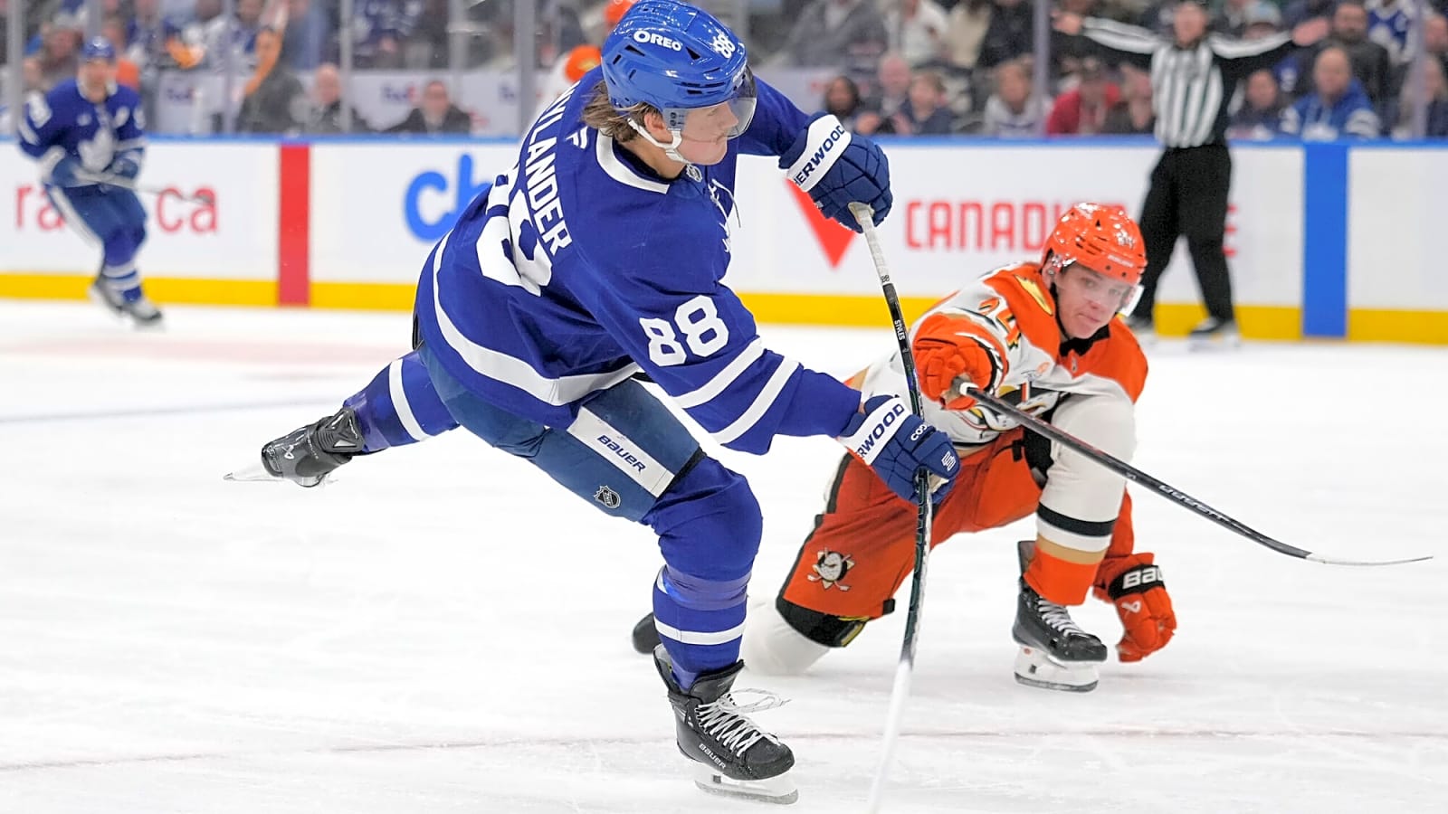 Best Leafs goals of 2024-25: William Nylander bats puck out of the air to beat Ducks’ Dostal