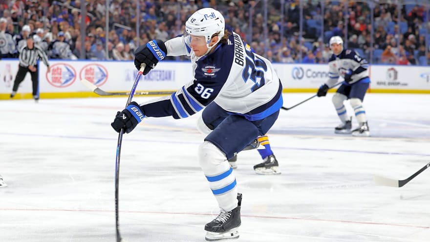 Jets’ Morgan Barron returns to lineup after missing three games