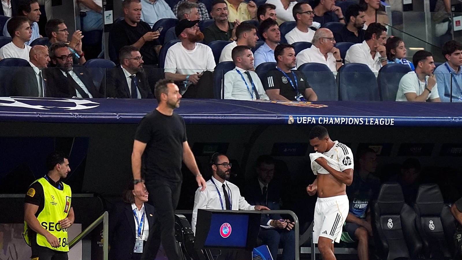 How likely is Trent Alexander-Arnold to feature against Liverpool as injury update emerges