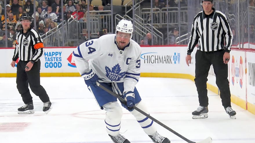 What does a successful 2025-26 season look like for Auston Matthews?