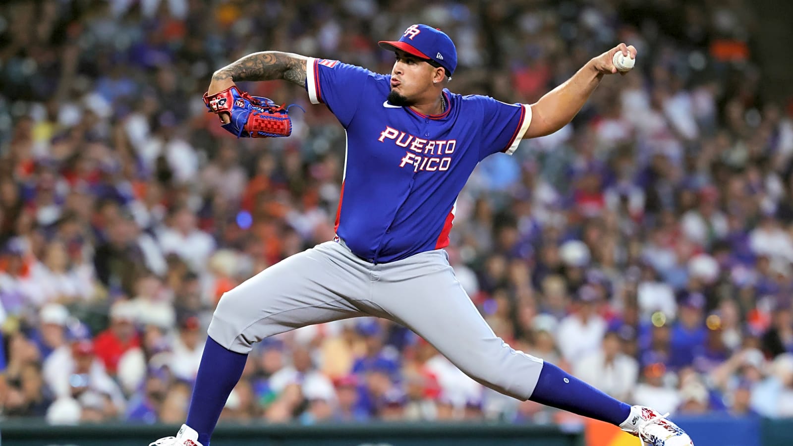 Red Sox To Select Eduardo Rivera