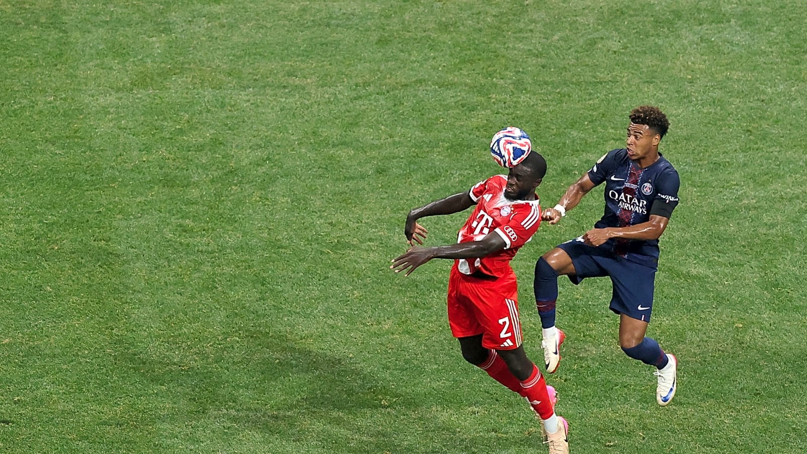 Report: Chelsea hold conversations to land 27-year-old 'leader' on Man City radar