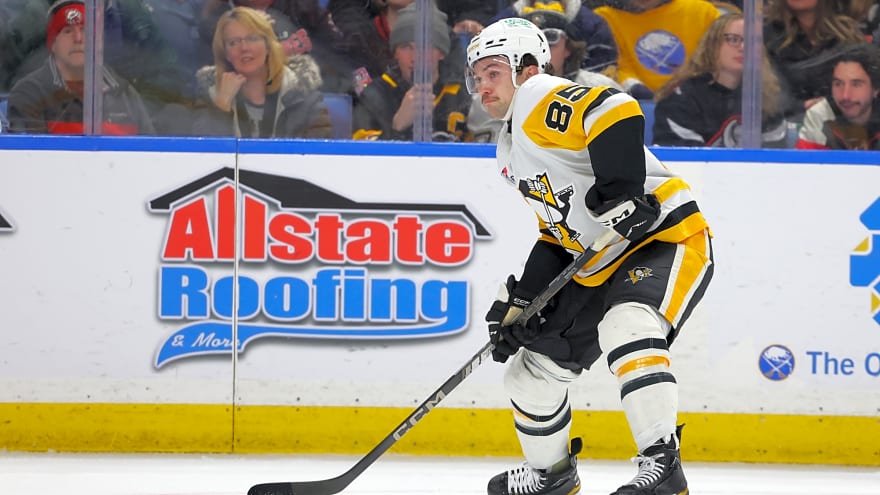 Avery Hayes Scores Twice In NHL Debut, Sabres Lose 5-2