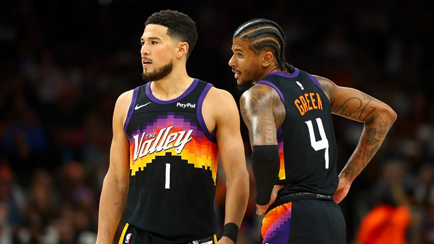 Suns’ Jalen Green suffers injury and limps to locker room against Mavericks