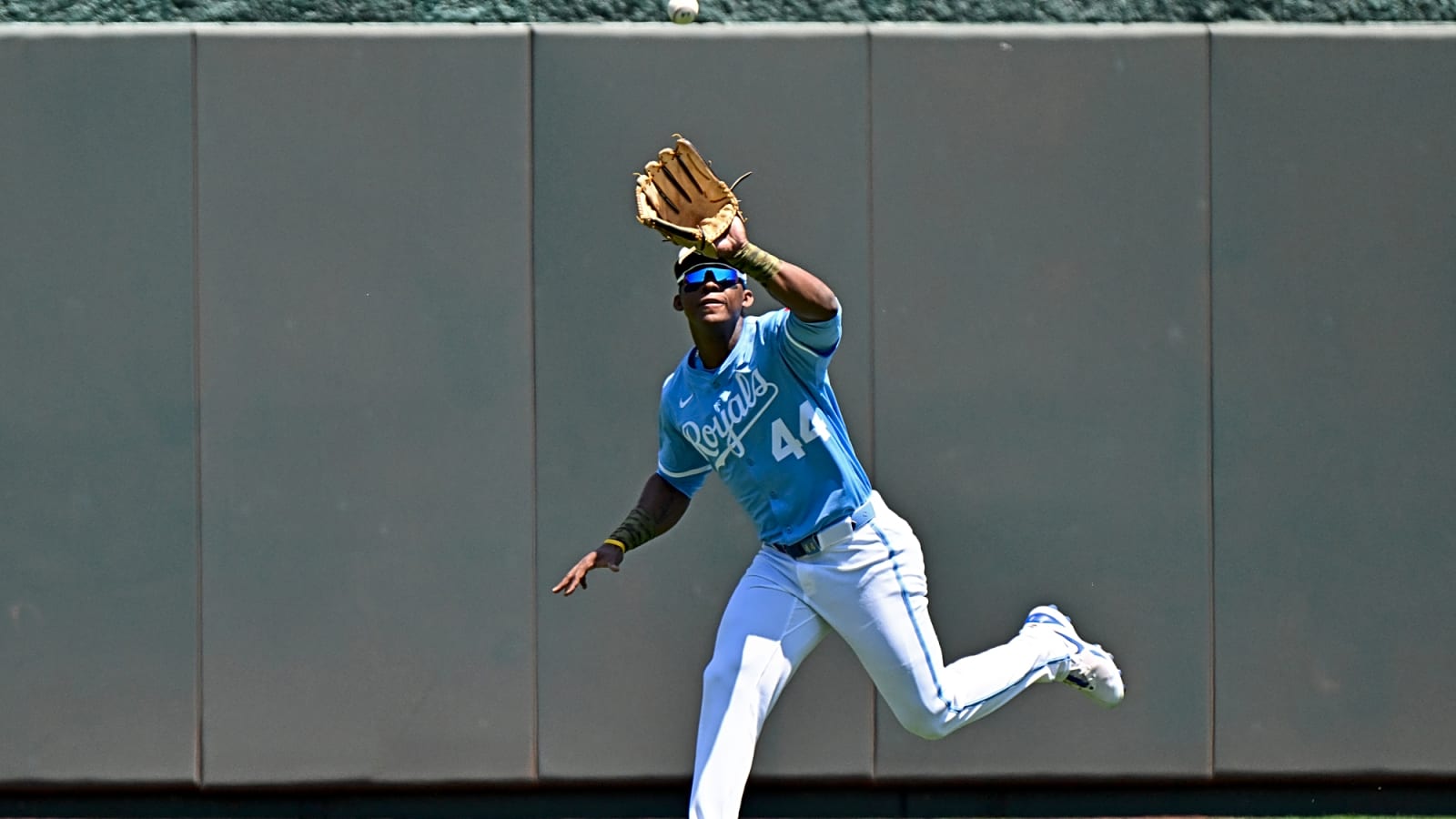 Rangers Claim Dairon Blanco