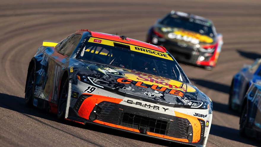 Chase Briscoe and JGR Announce Bold New Partnership with Columbia Bank