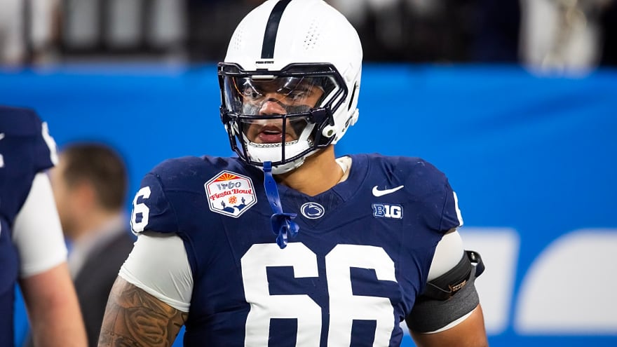 Drew Shelton could compete for a starting tackle position